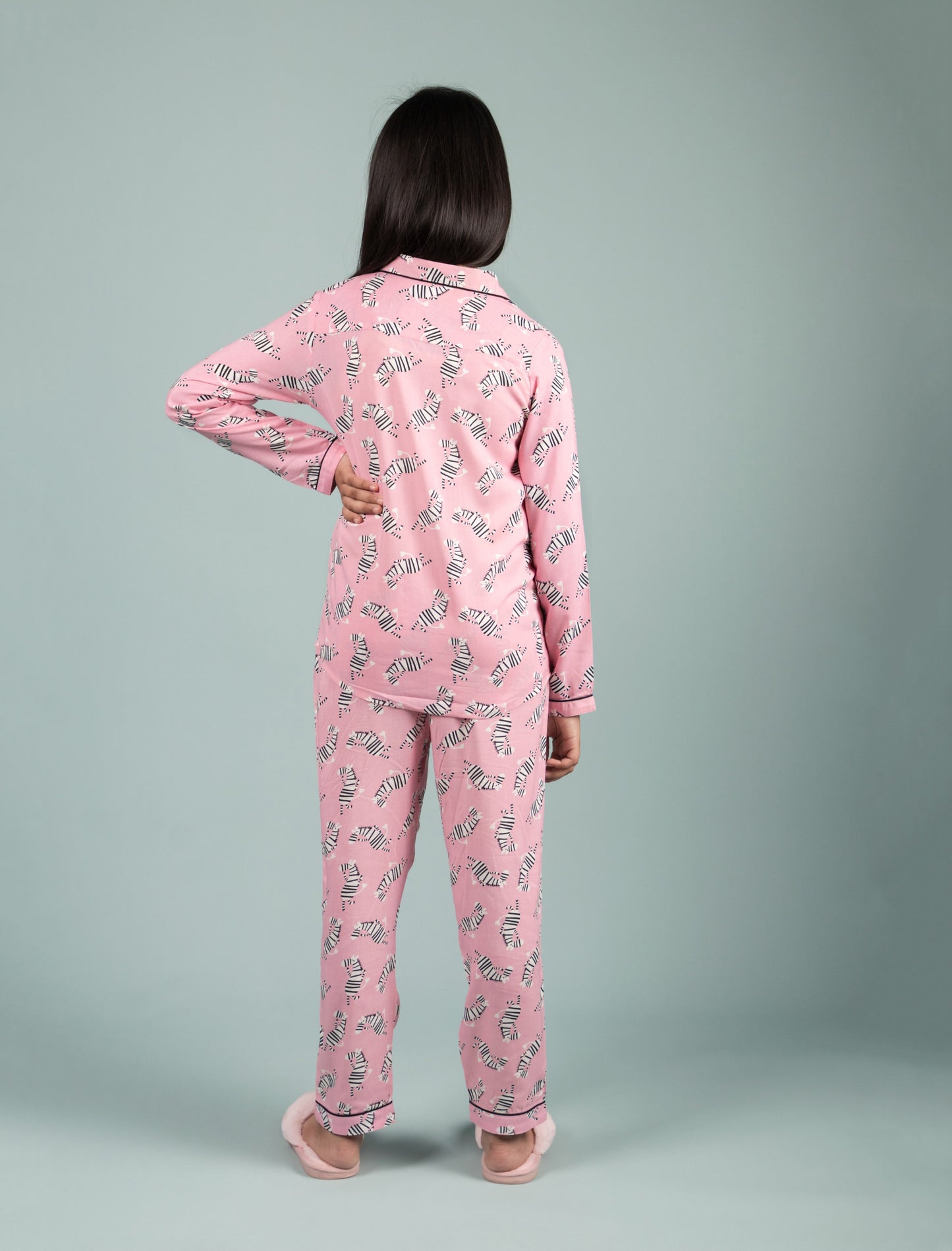 Dancing Zebra Printed Best Sleepwear for Girls Kids Pyjama Set (Full Sleeves, Pink) - Tweeny Mini