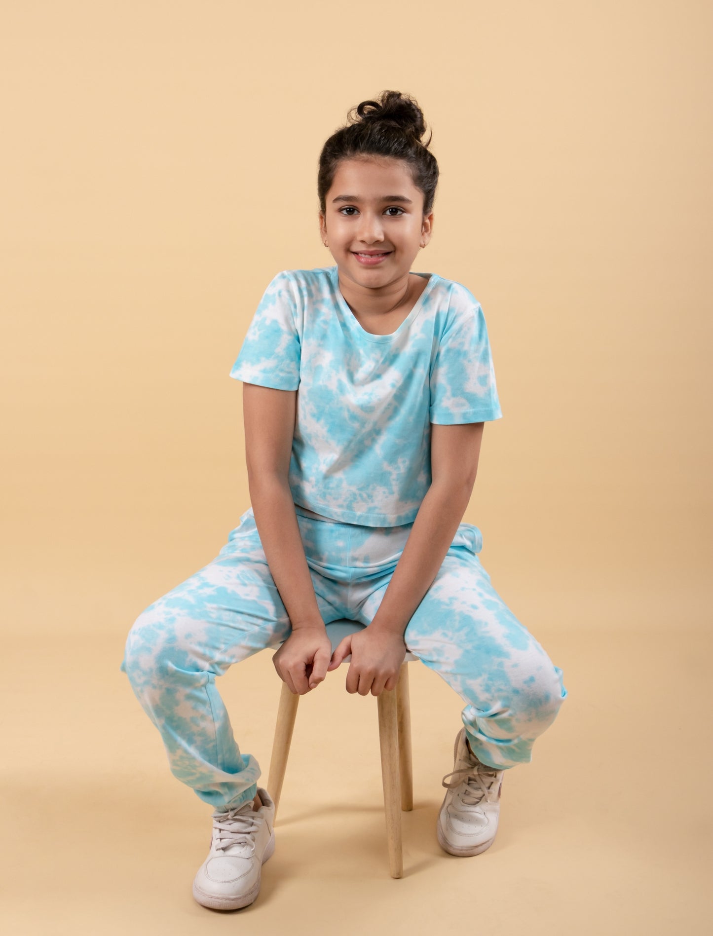 Girls Kids Tie-Dye Co-ord Joggers Set with Crop Top For Summer Wear (Tropical Blue)
