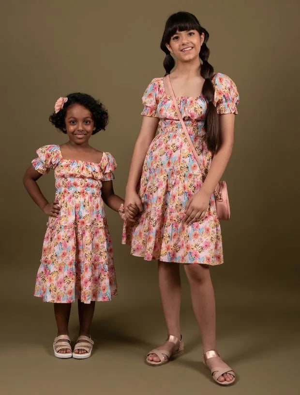 Classic Smocked Girls Kids Floral Dress with Puffed Sleeves-Tweeny Mini
