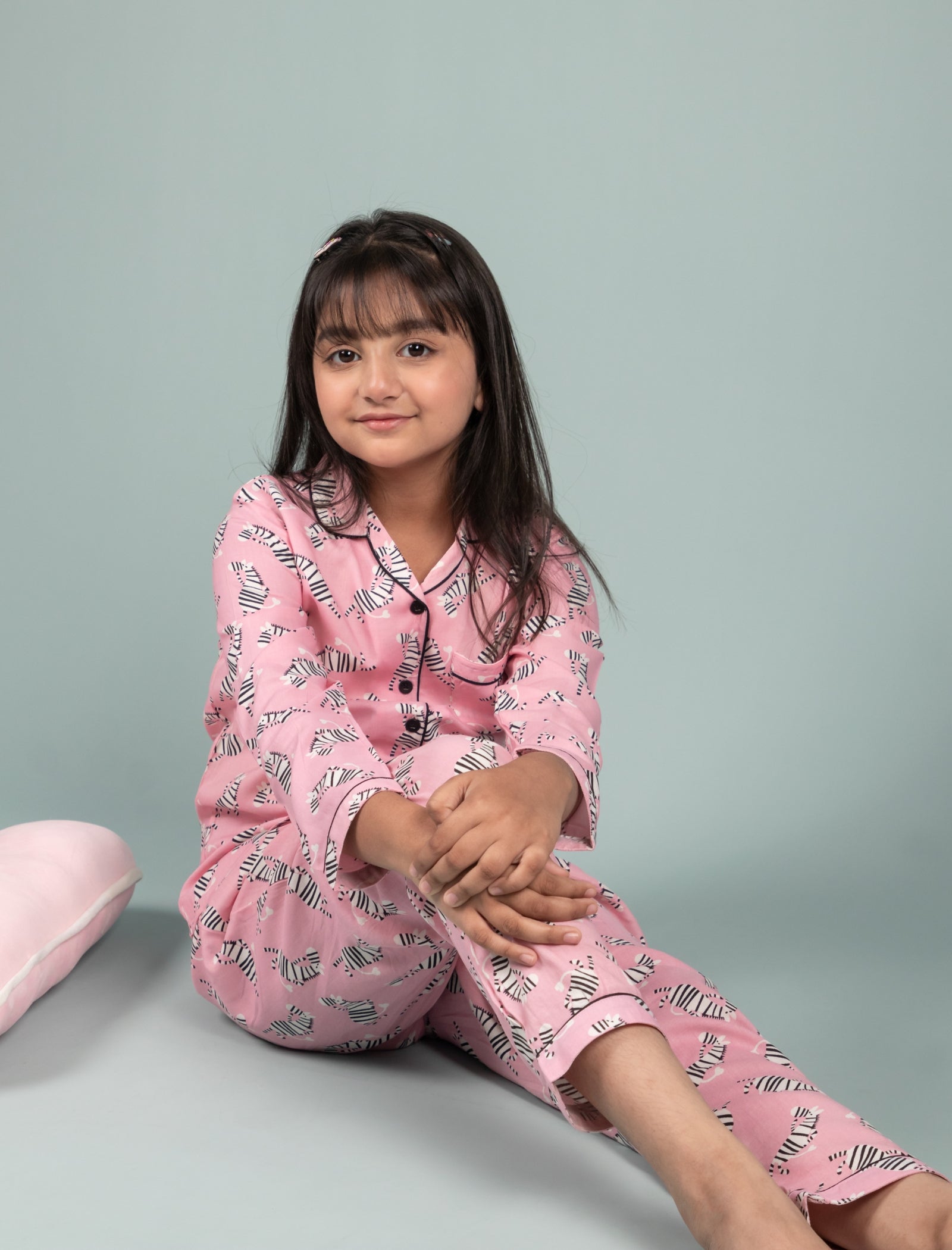 Dancing Zebra Printed Best Sleepwear for Girls Kids Pyjama Set (Full Sleeves, Pink) - Tweeny Mini