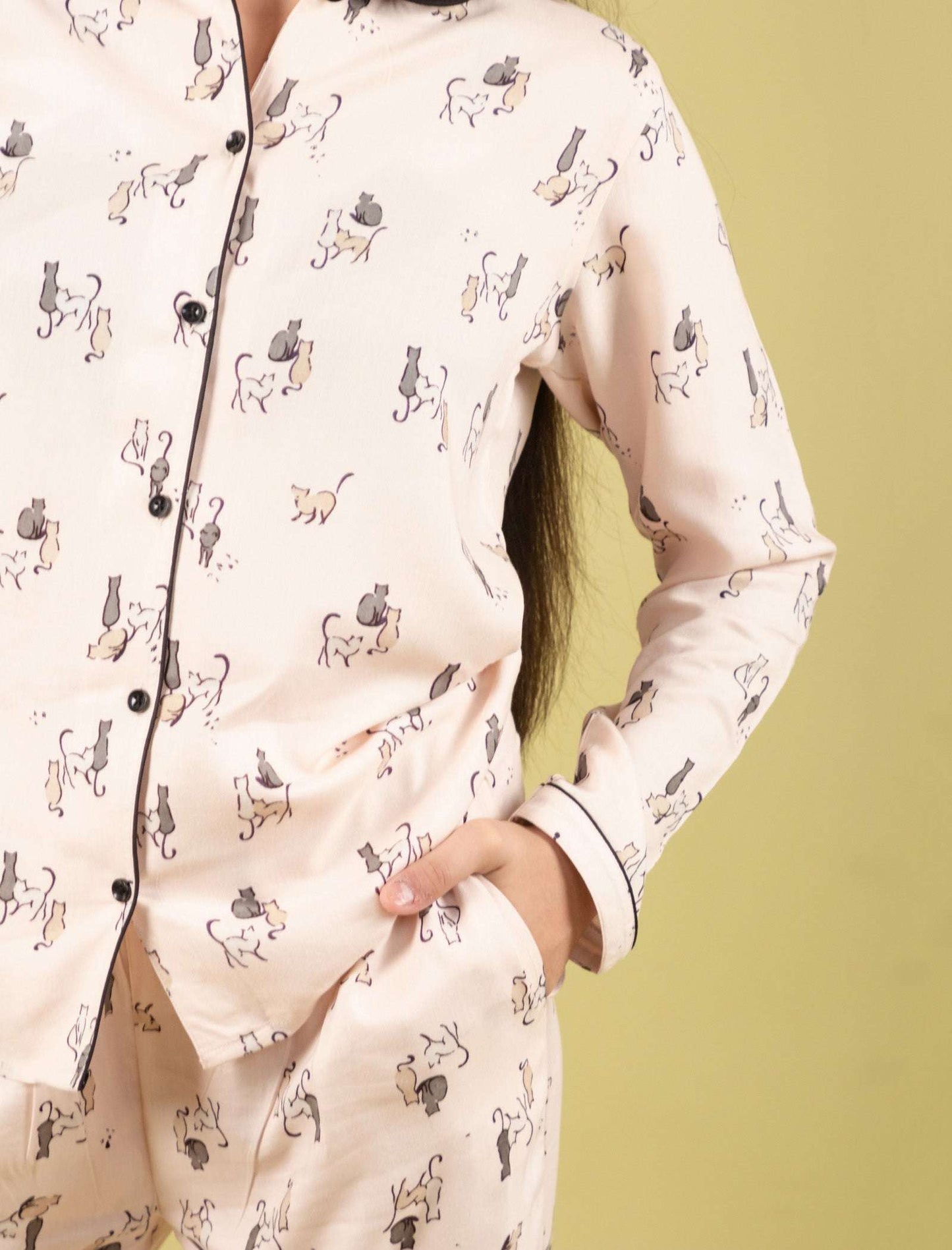 Playful Cat Printed Girls Nightsuit with Pyjama Set (Full Sleeves, Cream) - Tweeny Mini