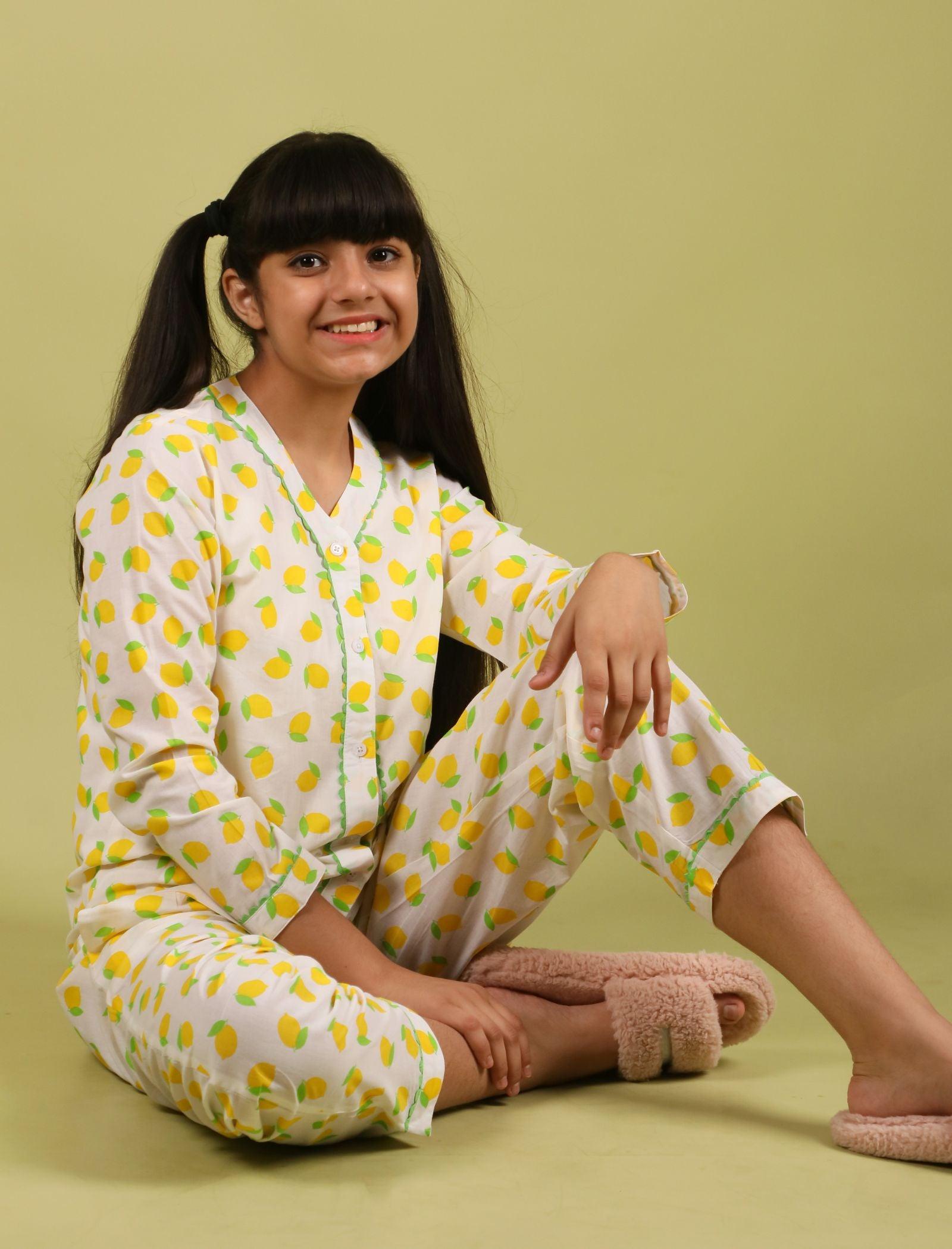 Lemon Printed Pure Cotton Girls Nightsuit (Lemon Yellow) - Tweeny Mini