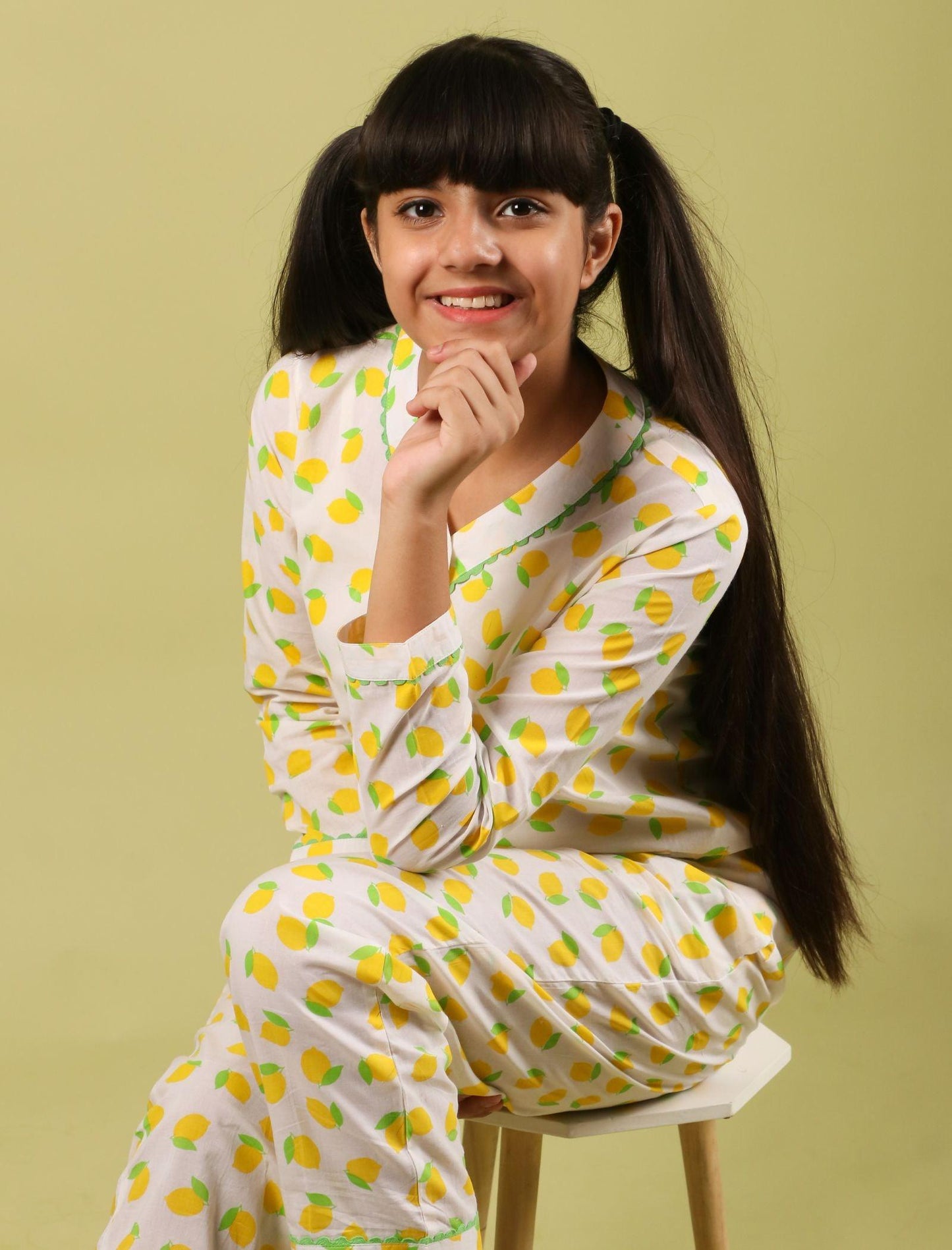 Lemon Printed Pure Cotton Girls Nightsuit (Lemon Yellow) - Tweeny Mini